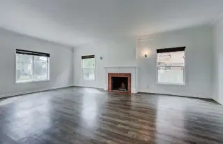 2 Bedroom Apt in W Pico Blvd