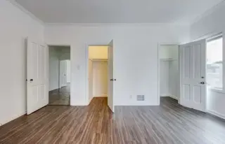 2 Bedroom Apt in W Pico Blvd