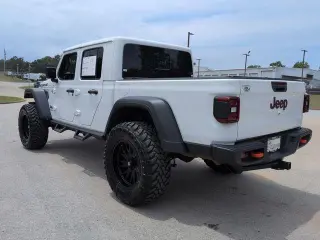 Jeep Gladiator 2022 4x4 Mojave 4dr Crew Cab 5.0 ft. SB