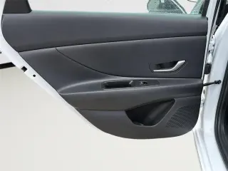 Hyundai ELANTRA 2025 SE 4dr Sedan