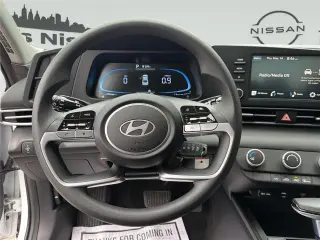 Hyundai ELANTRA 2025 SE 4dr Sedan