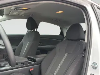 Hyundai ELANTRA 2025 SE 4dr Sedan