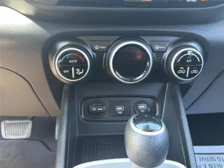 Hyundai VENUE 2020 SEL 4dr Crossover