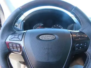 Ford Explorer 2018 AWD Platinum 4dr SUV