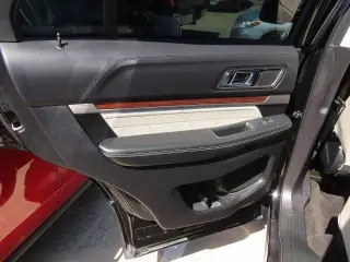 Ford Explorer 2018 AWD Platinum 4dr SUV