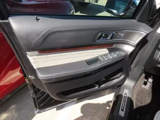 Ford Explorer 2018 AWD Platinum 4dr SUV