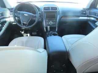 Ford Explorer 2018 AWD Platinum 4dr SUV