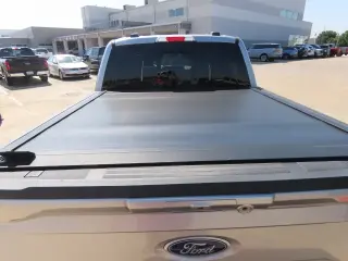 Ford F-150 2023 4x2 XL 4dr SuperCrew 5.5 ft. SB