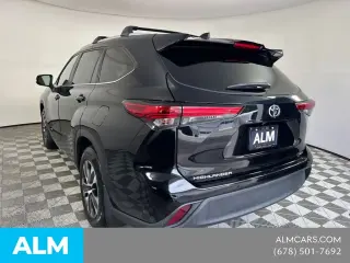 Toyota Highlander 2023 XLE 4dr SUV