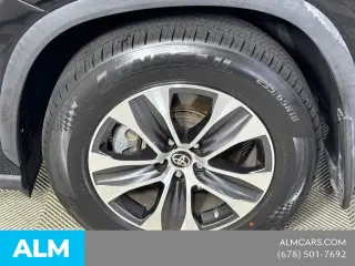 Toyota Highlander 2023 XLE 4dr SUV