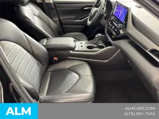 Toyota Highlander 2023 XLE 4dr SUV