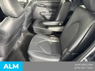 Toyota Highlander 2023 XLE 4dr SUV