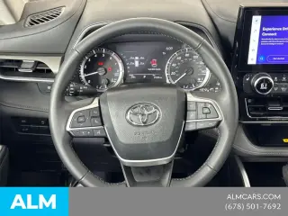 Toyota Highlander 2023 XLE 4dr SUV