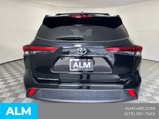 Toyota Highlander 2023 XLE 4dr SUV