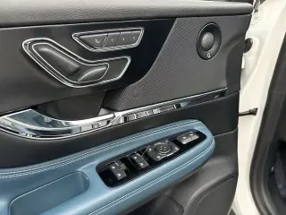 Lincoln Corsair 2020 Reserve 4dr SUV