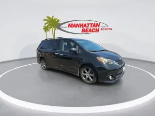 Toyota Sienna 2017 SE 8-Passenger 4dr Mini-Van