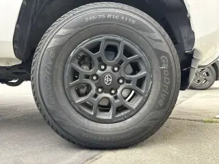 Toyota Tacoma 2020 4x2 SR5 4dr Double Cab 5.0 ft SB