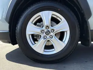 Toyota RAV4 2019 XLE 4dr SUV