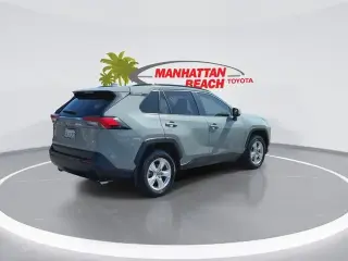 Toyota RAV4 2019 XLE 4dr SUV