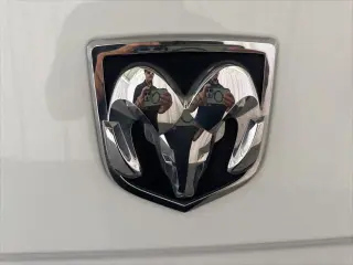 Ram 1500 Classic 2019 4x2 Tradesman 4dr Quad Cab 6.3 ft. SB Pickup