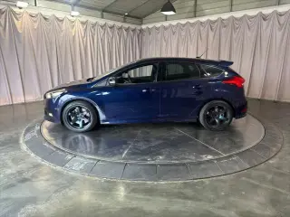 Ford Focus 2017 ST 4dr Hatchback