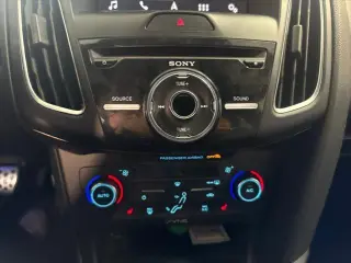 Ford Focus 2017 ST 4dr Hatchback