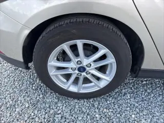 Ford Focus 2018 SE 4dr Hatchback