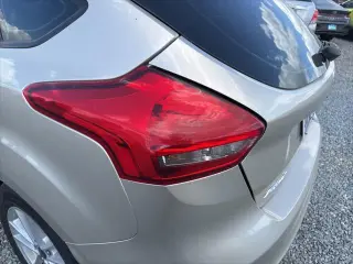 Ford Focus 2018 SE 4dr Hatchback