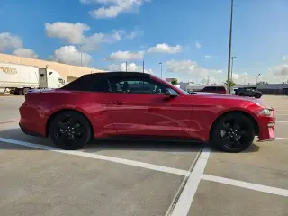 Ford Mustang 2021 EcoBoost 2dr Convertible