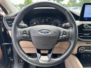Ford Escape 2021 SE 4dr SUV