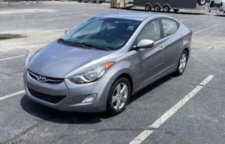 Hyundai ELANTRA 2012 GLS 4dr Sedan 6M