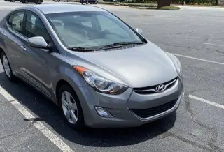 Hyundai ELANTRA 2012 GLS 4dr Sedan 6M