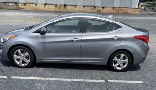 Hyundai ELANTRA 2012 GLS 4dr Sedan 6M