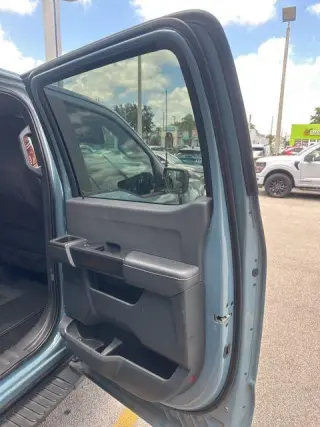 Ford F-150 2023 4x2 XL 4dr SuperCrew 5.5 ft. SB