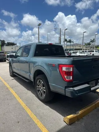 Ford F-150 2023 4x2 XL 4dr SuperCrew 5.5 ft. SB