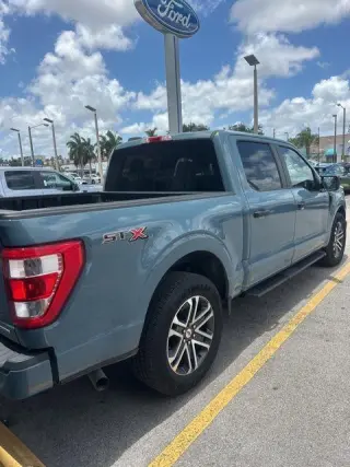 Ford F-150 2023 4x2 XL 4dr SuperCrew 5.5 ft. SB