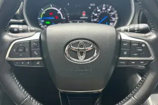 Toyota Highlander Hybrid 2021 AWD XLE 4dr SUV