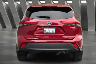 Toyota Highlander Hybrid 2021 AWD XLE 4dr SUV