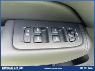 Volvo XC60 2023 AWD B5 Plus Bright Theme 4dr SUV