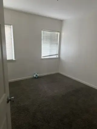 Se renta un cuarto.