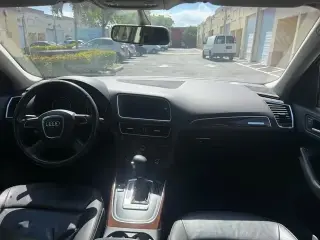 Audi Q5 ( Cash )
