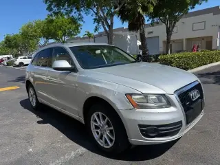 Audi Q5 ( Cash )