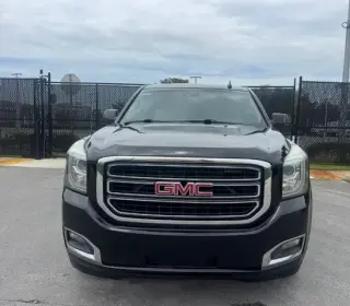 SUV GMC YUKON - PRECIO CASH