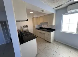 dos habitaciones y un baño