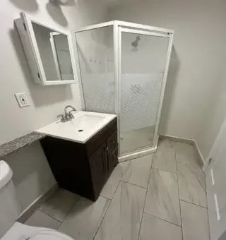 1 Dormitorio / 1 Baño.