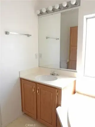Cozy 1-Bedroom and 1-Bathroom