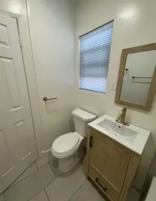 2 Bed apartment In Kenmore Ave