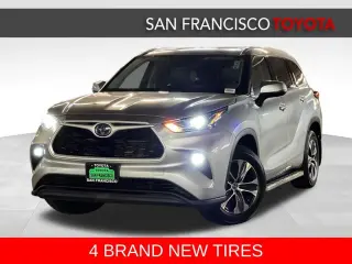 2022 Toyota Highlander Hybrid XLE