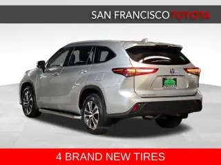 2022 Toyota Highlander Hybrid XLE
