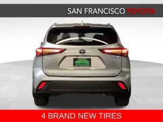 2022 Toyota Highlander Hybrid XLE